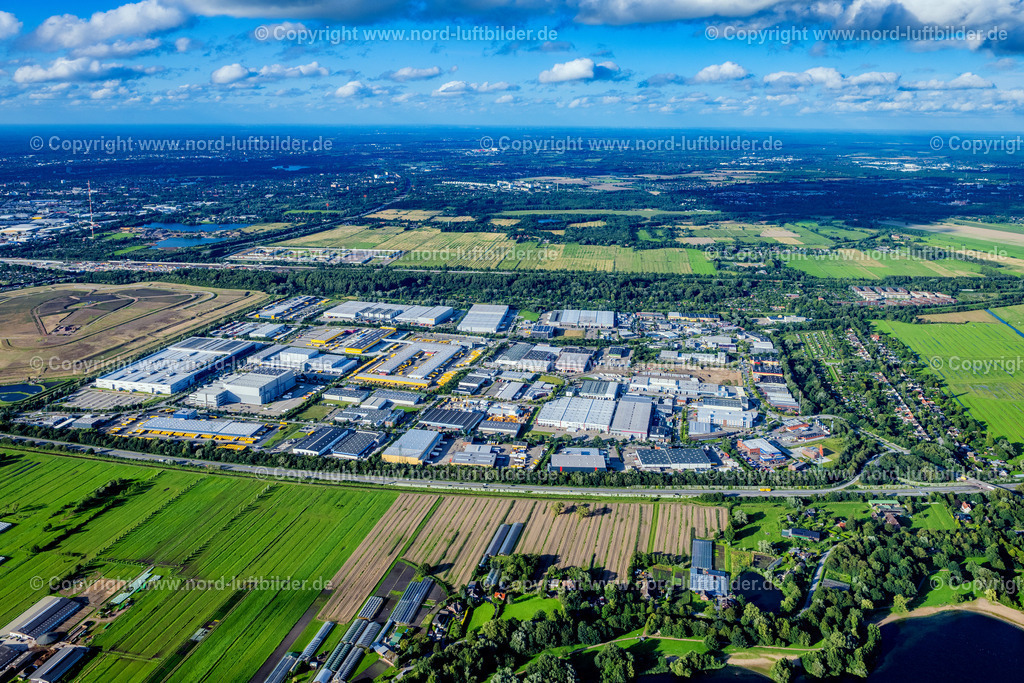 Hamburg Allermöhe_Gewerbegebiet_ELS_2304090823 | HAMBURG 09.08.2023 Industrie- und Gewerbegebiet an der Straße Hermann-Wüsthof-Ring im Ortsteil Allermöhe in Hamburg, Deutschland. // Industrial and commercial area on street Hermann-Wuesthof-Ring in the district Allermoehe in Hamburg, Germany. Foto: Martin Elsen