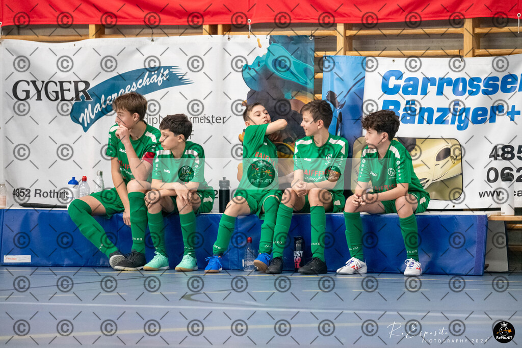 20241201_FCR-Hallenturnier-Da_RAW-3_021 | Sport und Naturfotografie von Roberto Esposito zeigt echte Momente Bewegung und die Schönheit der Natur. Ausdrucksstarke Bilder schaffen Emotionen.