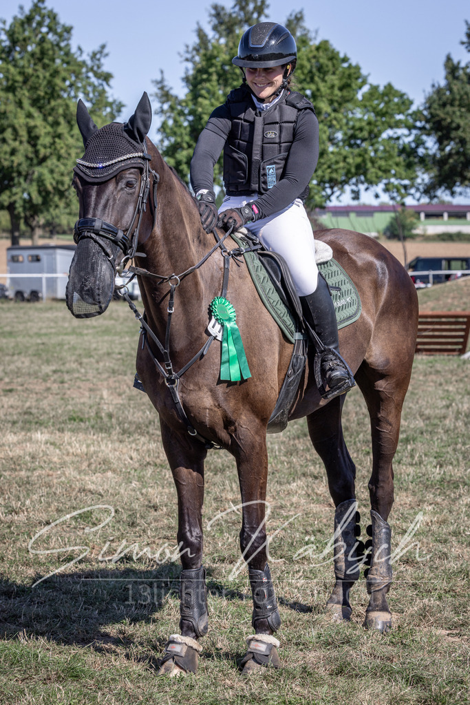 20260906-_3LI2702 | Tierfotografie Pferde, Hunde, Katzen, Haustiere.
Turnierfotografie Reitturniere, Reiten, Springreiten, Dressur in Hanau, dem Main-Kinzig-Kreis und dem Rhein-Main- Gebiet um Frankfurt