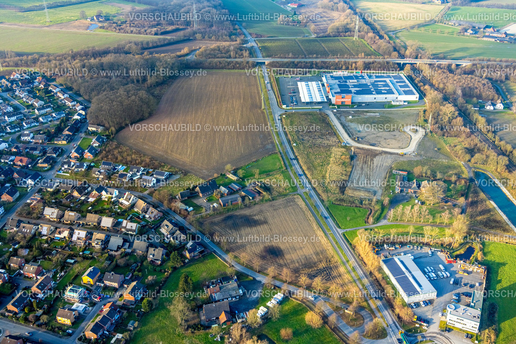 Hamm241200293 | Luftbild, Gewerbegebiet Lipperandstraße, Brachfläche und Baugebiet an der Römerstraße Ecke Lipperandstraße, Handelshof Hamm Großhandel, mit Solardach, Bockum-Hövel, Hamm, Ruhrgebiet, Nordrhein-Westfalen, Deutschland