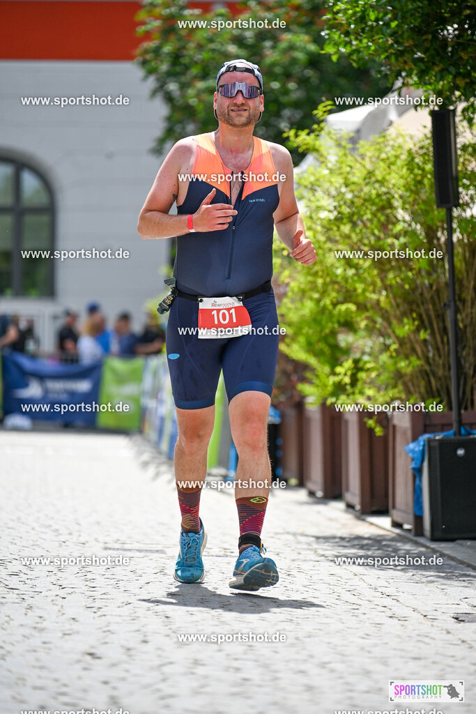 SZI_7774 | Stadttriathlon Erding 2025. #yourpictrs #sportshot_your_pictrs @Sportshotphotography #stadttriathlonerding Copyright: www.sportshot.de