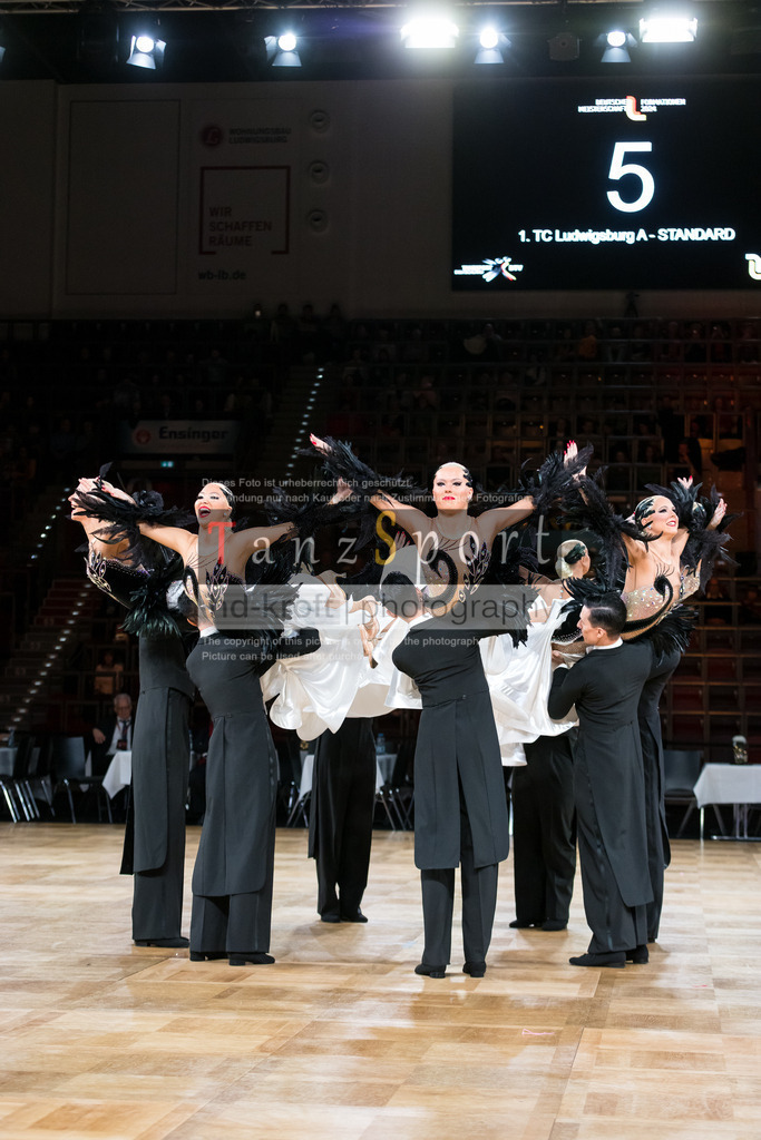 20241109_DM-Formationen_Vorrunde_2554 | Tanzsportbilder, Standardtanz, Lateintanz, WDSF, DTV, LTVB, dancecomp, goc, hessen tanzt, blaues band der spree, walzer, tango, wiener walzer, slowfox, quickstepp, samba, rumba, cha-cha-cha, paso doble. jive, hd-kroft photography, turniertanzsport