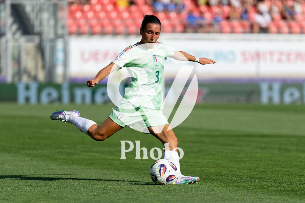 Belgium v Italy - UEFA Women's EURO 2025 Group B | SION, SWITZERLAND - JULY 3: Lucia Di Guglielmo of Italy shoots  during the UEFA Womens EURO 2025 Group B match between Belgium and Italy at Stade de Tourbillon on July 3, 2025 in Sion, Switzerland. (Photo by Giuseppe Velletri/Sports Press Photo/Getty Images)