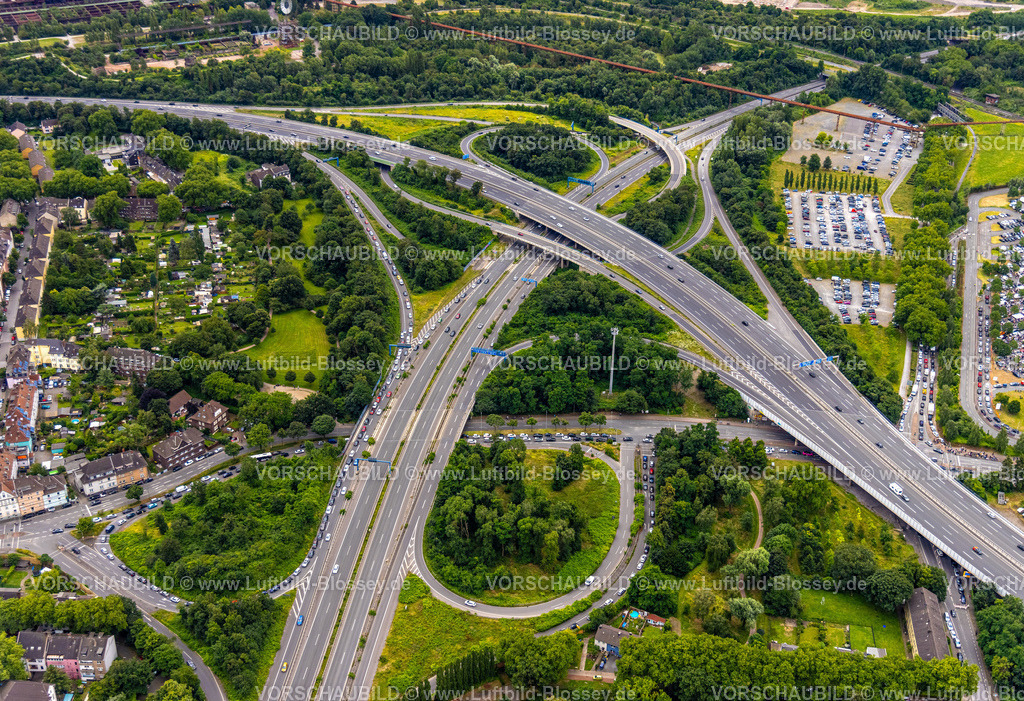 Duisburg240702267-Nord | Luftbild, Duisburg-Nord, Autobahnkreuz Duisburg-Nord, Autobahn A42 und Autobahn A59, Straßenverkehr Verkehrsstau, Obermeiderich, Duisburg, Ruhrgebiet, Nordrhein-Westfalen, Deutschland