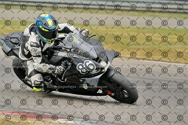 25bt05-0373 | markuskiefer.com - Realisiert mit Pictrs.com