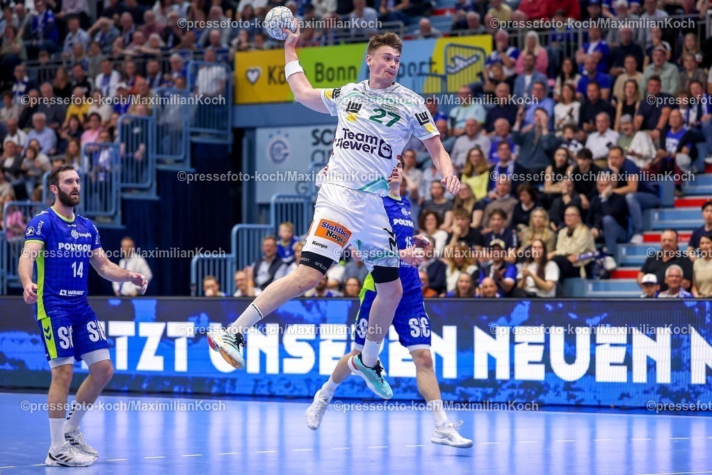 Gum30042601065 | 30.04.2026, Handball, 1. HBL, VfL Gummersbach - Frisch Auf! Göppingen, Saison 2025 / 2026 Herren, Schwalbe-Arena: Oskar Sunnefeldt (Frisch Auf Göppingen #27) wirft den Ball auf das Tor 