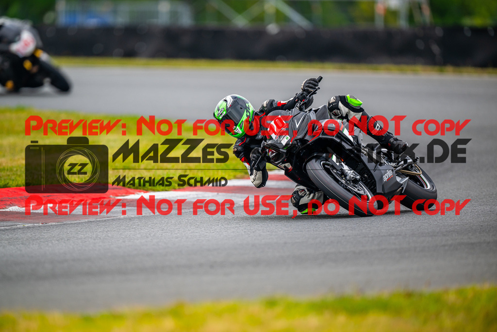 MaZZes_FotoMatrix_240724_6007705_3285 | ROT