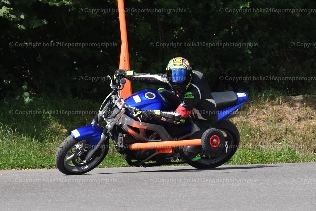 DSC_0541 | Sportfotografie , Motorsport, Motoross, Reitsport, Mointainbike, Enduro,
Landschaft , Outdoor, Eventfotografie, Landschaft, Bilder online bestellen - Realisiert mit Pictrs.com