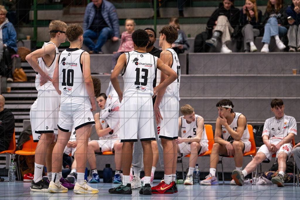 JBBL 24/25 | 26.01.2025 | Charisma Young Bulls vs. Gartenzaun24 Baskets Paderborn | JBBL 24/25 | 26.01.2025 | Charisma Young Bulls vs. Gartenzaun24 Baskets Paderborn - - - - - CREDIT, www.bullenfotos.de, Martin König, Hörner Weg 40, D-49078 Osnabrück, +4917663732967, Nutzung und Weitergabe nur zu den vereinbarten Zwecken. Presseanfragen an Urheber. Alle Rechte beim Urheber. - - - - - - Realisiert mit Pictrs.com