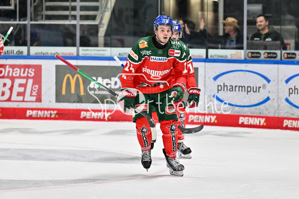 Augsburger Panther - Löwen Frankfurt | Jubel der Panther nach dem Treffer zum 3-0 druch D. J. BUSDEKER (Augsburger Panther #14) / Freude / happy / Tor / torschuetze / DEL: Augsburger Panther - Löwen Frankfurt, Curt Frenzel Stadiom am 11.10.2024