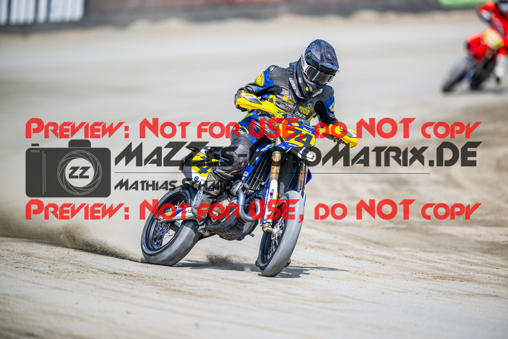 MaZZes_Fotomatrix_20250503_6007705_0011 | S1