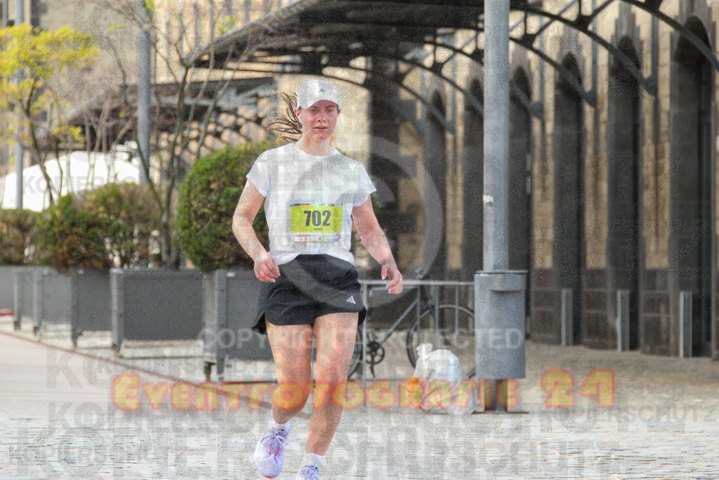 250920_1505_EV4_8091 | Sportfotografie im Rhein-Sieg Kreis, Köln, Bonn, NRW, Rheinland Pfalz, Hessen, etc. Unser Tätigkeitsfeld umfasst den Laufsport vom Volkslauf über den Marathon, Duathlon, Triathon bis zum Ultralauf wie Kölnpfad Ultra oder Schindertrail.