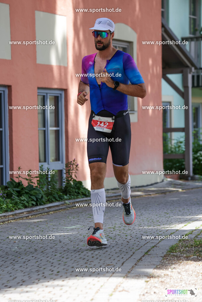 KSZ_7071 | Stadttriathlon Erding 2025. #yourpictrs #sportshot_your_pictrs @Sportshotphotography #stadttriathlonerding Copyright: www.sportshot.de