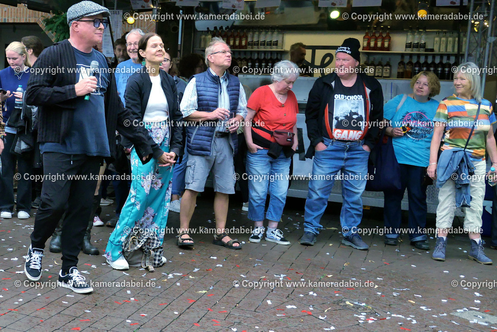 29.08.2025 Johnnys Leidenschaft bei den DIN Tagen 2025 | 29.08.2025 Johnnys Leidenschaft gibt auf der Altmarktbühne in Dinslaken bei den DIN Tagen 2025 ein Konzert. - Realisiert mit Pictrs.com