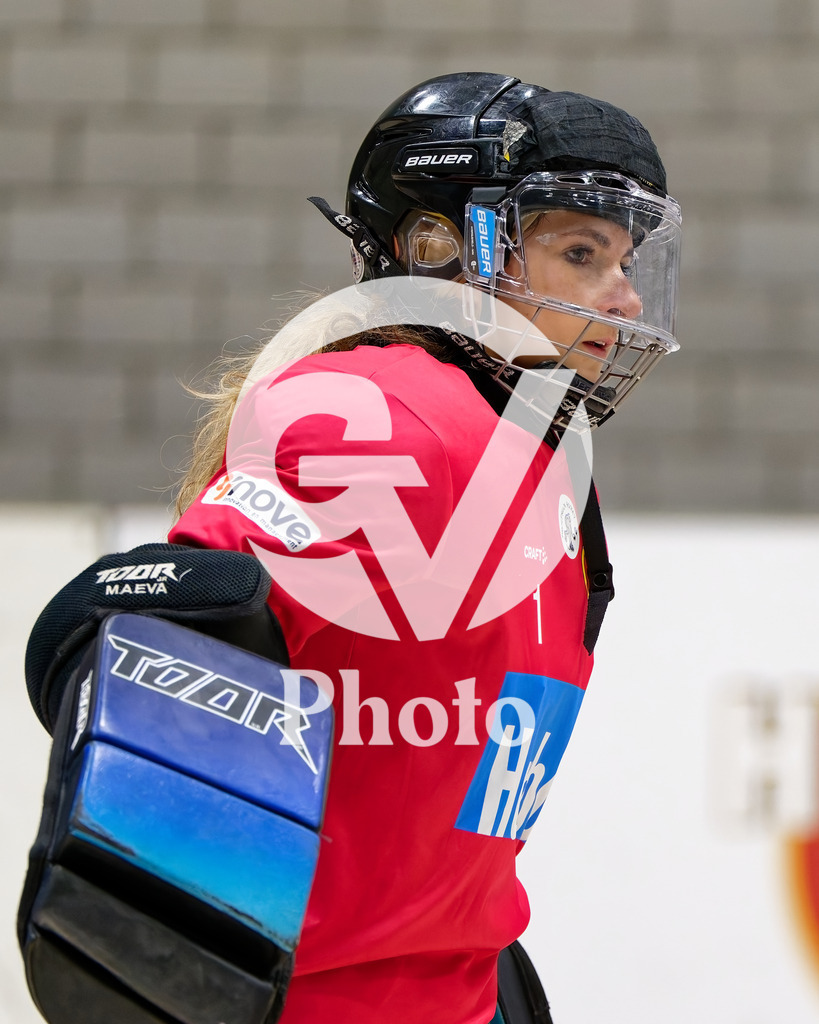 Dames - Genève-Montreux RHC v RHC Uri | during the Dames game between Genève-Montreux RHC and RHC Uri at Centre Sportif de la Queue d'Arve in Genève, Switzerland