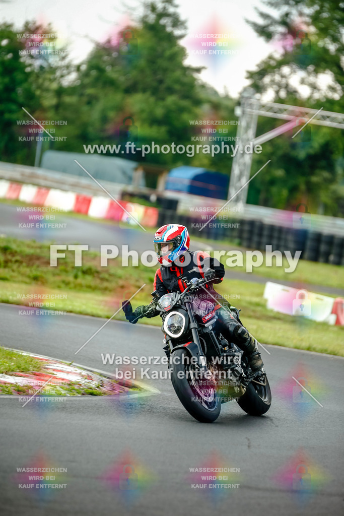 VBK-4113 | Hier findet Ihr Bilder von Touristenfahrten auf der Nürburgring Nordschleife oder von anderen Veranstaltungen die ich besucht habe. Viel Spass beim Durch Schauen 