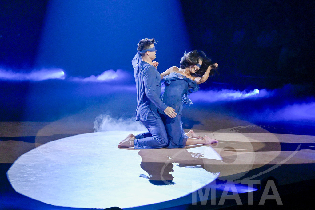 _DW06528 | Profitänzerin Patricija Ionel und Para-Schwimmer Taliso Engel bei der 18. Staffel der RTL-Tanzshow Lets Dance  - Realisiert mit Pictrs.com