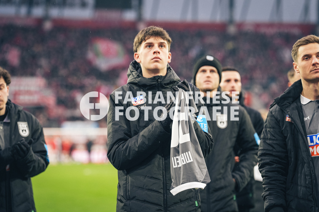 GER Rot-Weiss Essen vs. SSV Ulm, Fussball, 3. Liga, Spieltag 19, Saison 2025/2026, 20.12.2025 | GER Rot-Weiss Essen vs. SSV Ulm, Fussball, 3. Liga, Spieltag 19, Saison 2025/2026, 20.12.2025Foto: Fabian Friese - Realisiert mit Pictrs.com