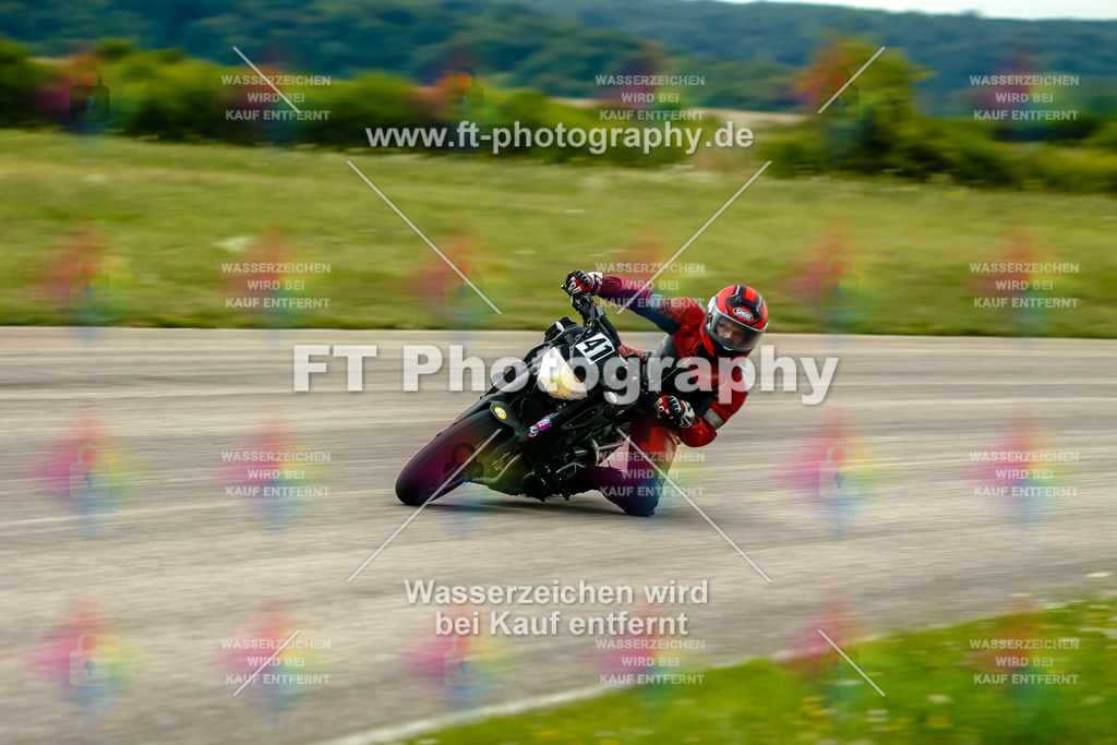 Chambley Juli-3341 | Hier findet Ihr Bilder von Touristenfahrten auf der Nürburgring Nordschleife oder von anderen Veranstaltungen die ich besucht habe. Viel Spass beim Durch Schauen 