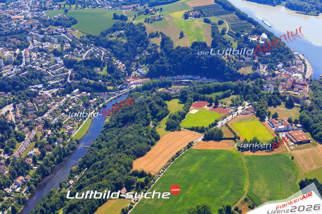 Die Luftaufnahme Dreifluesseeck - Passau wurde 2017 mittels Flugzeug (keine Drohne) erstellt. Perfekte Schärfe und Druck- Auflösung- Garantiert!
