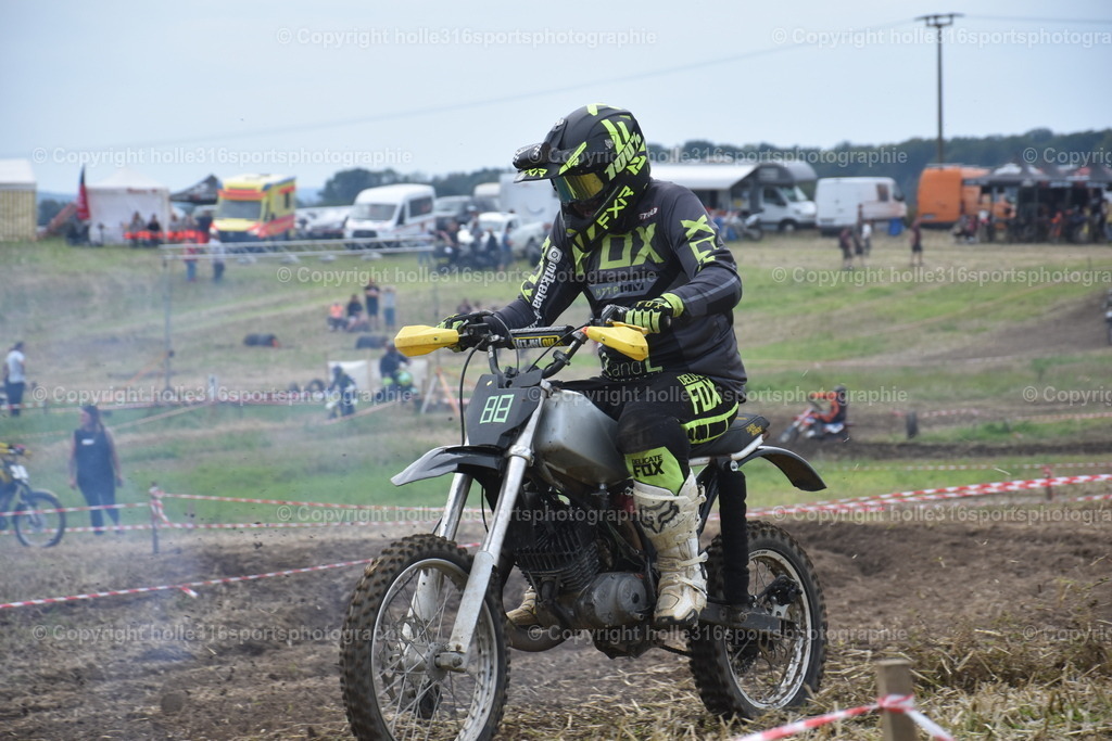 DSC_0797 | Sportfotografie , Motorsport, Motoross, Reitsport, Mointainbike, Enduro,
Landschaft , Outdoor, Eventfotografie, Landschaft, Bilder online bestellen - Realisiert mit Pictrs.com