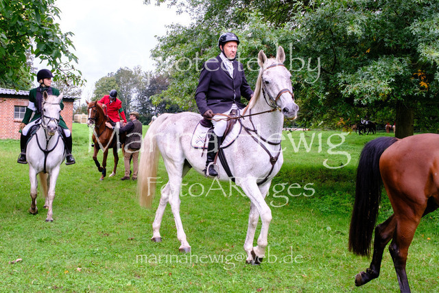 Jagd Perdoel 26 Fuji-9694_MarinaHewig | Fotografie, FotoArt, PferdesportArt, Pferdesportfotografie, Landschaftsfotografie, Reisefotografie, Reise, Pferde - Realisiert mit Pictrs.com