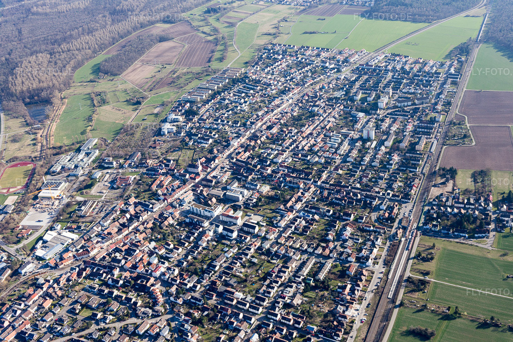 Luftbild: Hauptstr im Ortsteil Blankenloch in Stutensee im Bundesland Baden-Württemberg in Deutschland. Foto: IMG_097237.jpg vom 10.03.2017 durch Werner Riehm/FLY-FOTO.de