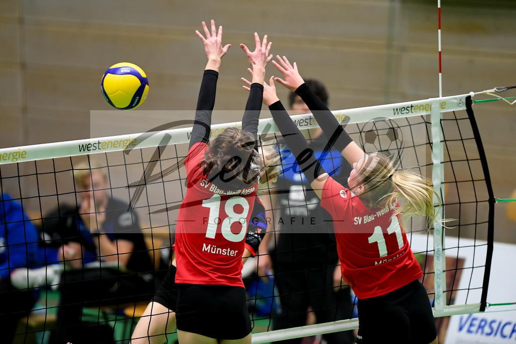 VCOBWA20211106_106 | Volleyball, Frauen:   bei dem Spiel der 3. Liga West zwischen VC Osnabrueck und SV BW Aasee in der Schlosswallhalle am 06.11.2021 in Osnabrueck, Deutschland. - Realisiert mit Pictrs.com