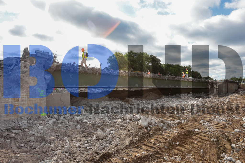 SES_BOCHER20250628-16 | bond - Realisiert mit Pictrs.com