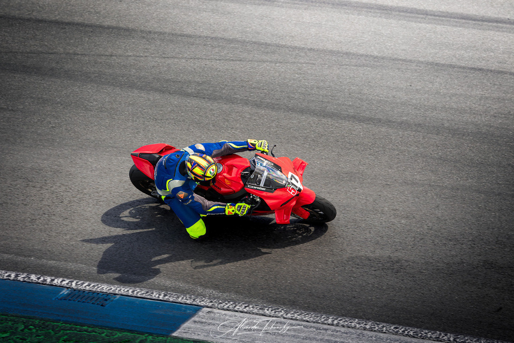 Ducati Trackday Hockenheimring 2026 | Entdecken Sie die faszinierende Welt von Alexander Tschuncky Arts: Kreative Fotografie, atemberaubende Automobilkunst und hochwertiger Bilderdruck. Lassen Sie sich inspirieren! - Realisiert mit Pictrs.com