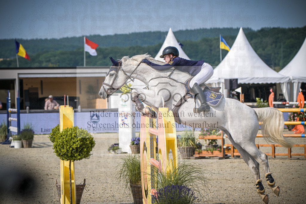 DOS_7587 | Entdecke hochwertige Reitturnierfotos von Foto Oger. Professionell, emotional und authentisch – jetzt Lieblingsmomente im Shop bestellen.Deutschlandweite Turnierfotografie. - Realisiert mit Pictrs.com