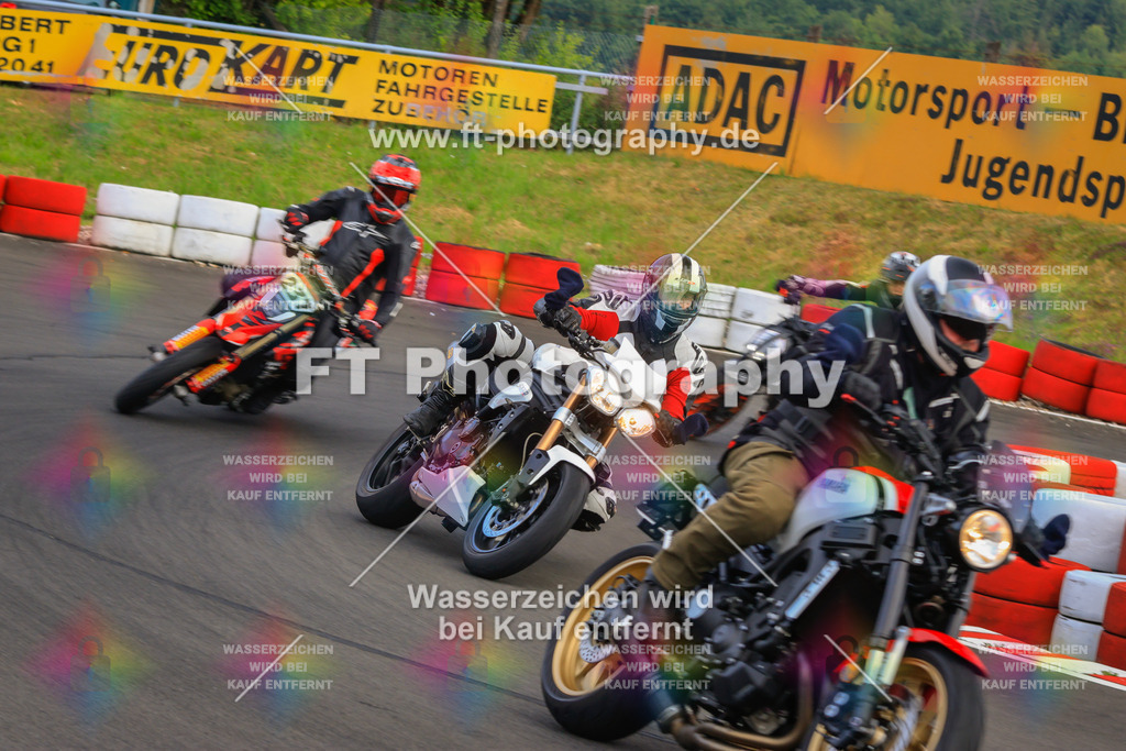 _DSK1859 | Hier findet Ihr Bilder von Touristenfahrten auf der Nürburgring Nordschleife oder von anderen Veranstaltungen die ich besucht habe. Viel Spass beim Durch Schauen 