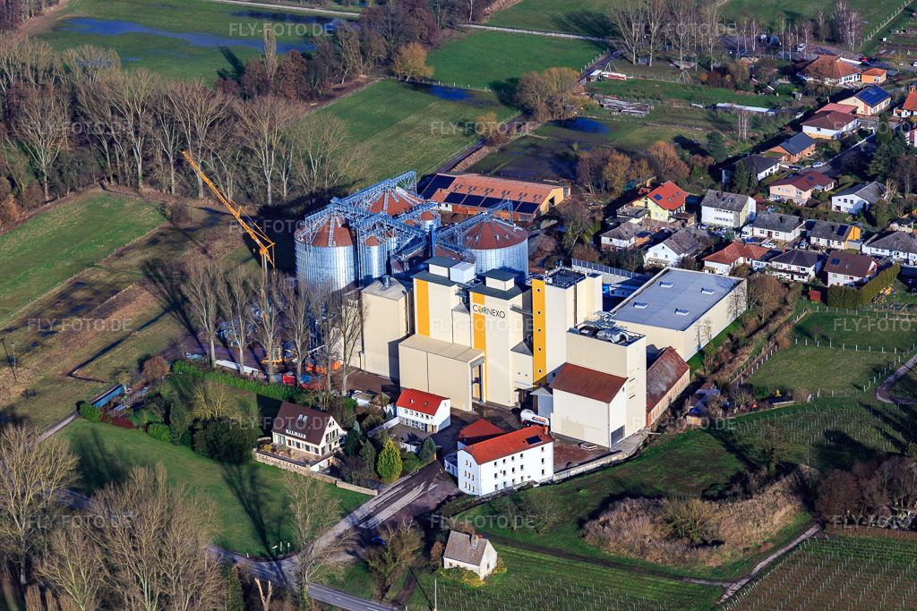 Luftbild: Getreidemühle Cornexo GmbH in Freimersheim im Bundesland Rheinland-Pfalz in Deutschland. Foto: IMG_104745.jpg vom 16.02.2018 durch Werner Riehm/FLY-FOTO.deCornexo | Maisgrieß und Maismehl