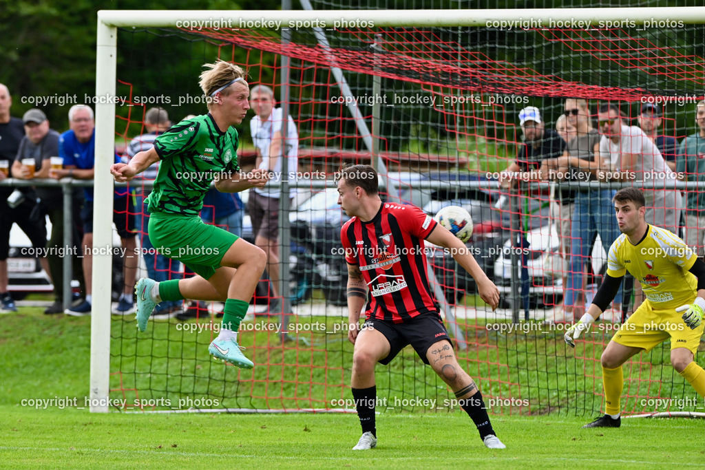 ATUS Nötsch vs. SC Landskron | #10 Jonas Steinwender SC Landskron, #8 Luca Erwin Jost ATUS Nötsch, #1 Filip Stanojevic ATUS Nötsch, ATUS Nötsch vs. SC Landskron, ATUS Nötsch vs. SC Landskron am 26.07.2025 in Nötsch (Dobratsch Arena), Austria, (Photo by Bernd Stefan)