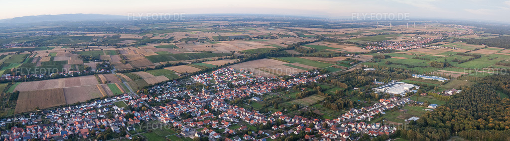 Luftbild: Dorfpanorama aus Südwesten im Ortsteil Schaidt in Wörth im Bundesland Rheinland-Pfalz in Deutschland. Foto: IMG_53786-Bearbeitet.jpg vom 30.09.2012 durch Werner Riehm/FLY-FOTO.deAuflösung des Originals: 10362 x 2868 px