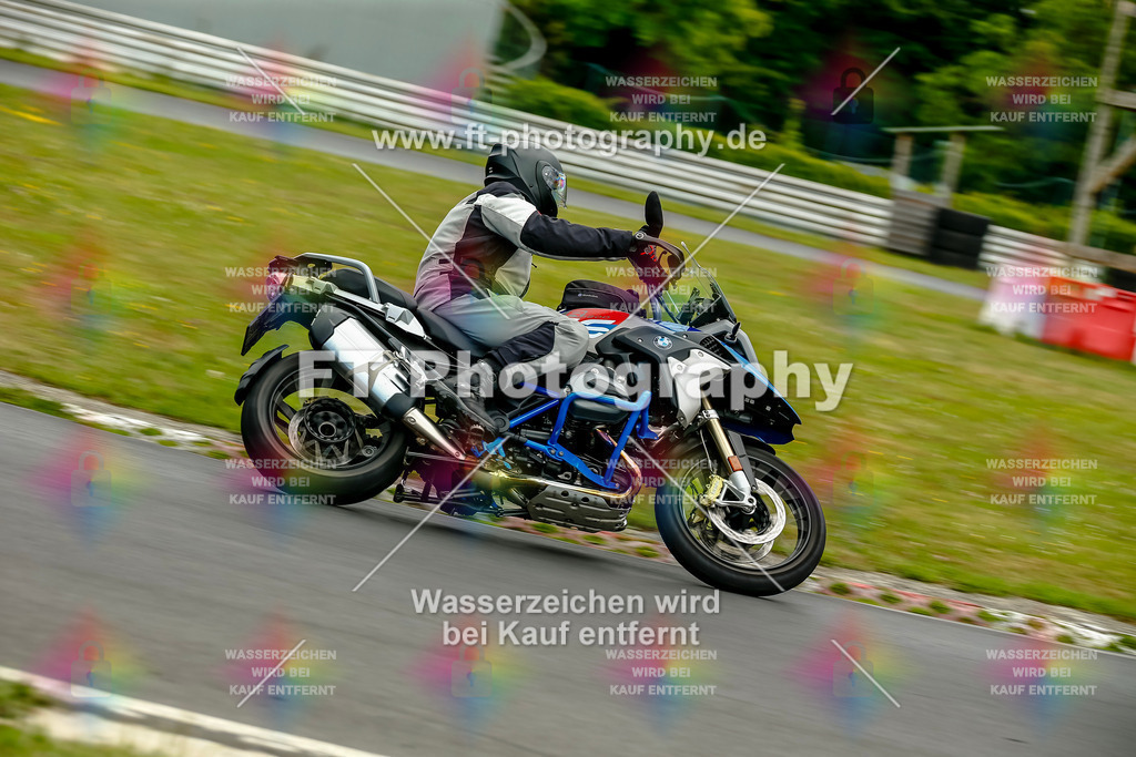 VBK-5040 | Hier findet Ihr Bilder von Touristenfahrten auf der Nürburgring Nordschleife oder von anderen Veranstaltungen die ich besucht habe. Viel Spass beim Durch Schauen 