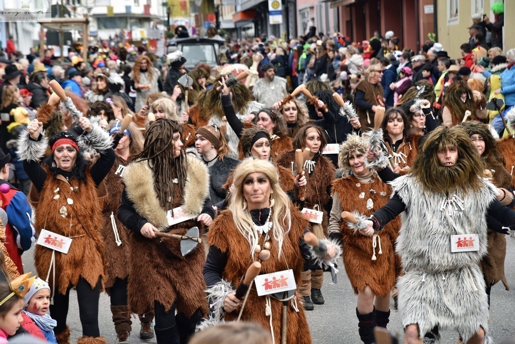 FasMontag _24-050-RA | Fotoblog Schwarzwald, Foto Blog Wiesental, Pfaffenberg, Winterzauber, Zeller Bergland, Zell im Wiesental, Fotoblog Wiesental, Landschaftsfotos, Bilder Wiesental, Natur, Naturbilder, Fastnacht, Zeller Fastnacht, Zeller Fasnacht, Zeller Bergland, Belchen, - Realisiert mit Pictrs.com