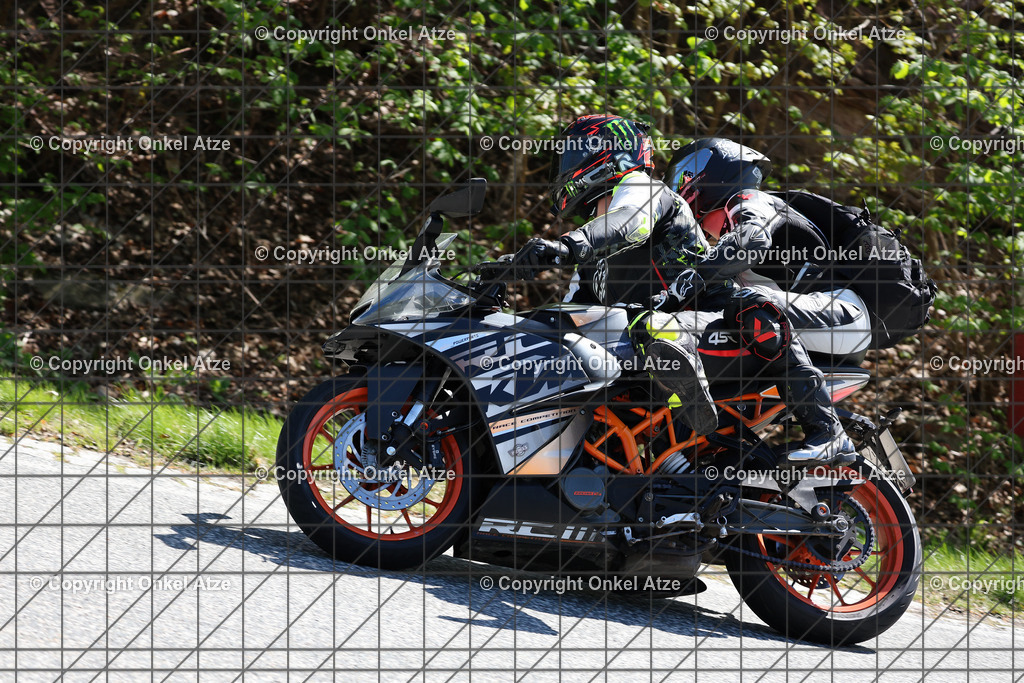 IMG_7262 | Fotograf am Kyffhäuser. Onkel Atze. Kyffhäuser Rennstrecke. Café36. Motorsportfotografie. - Realisiert mit Pictrs.com