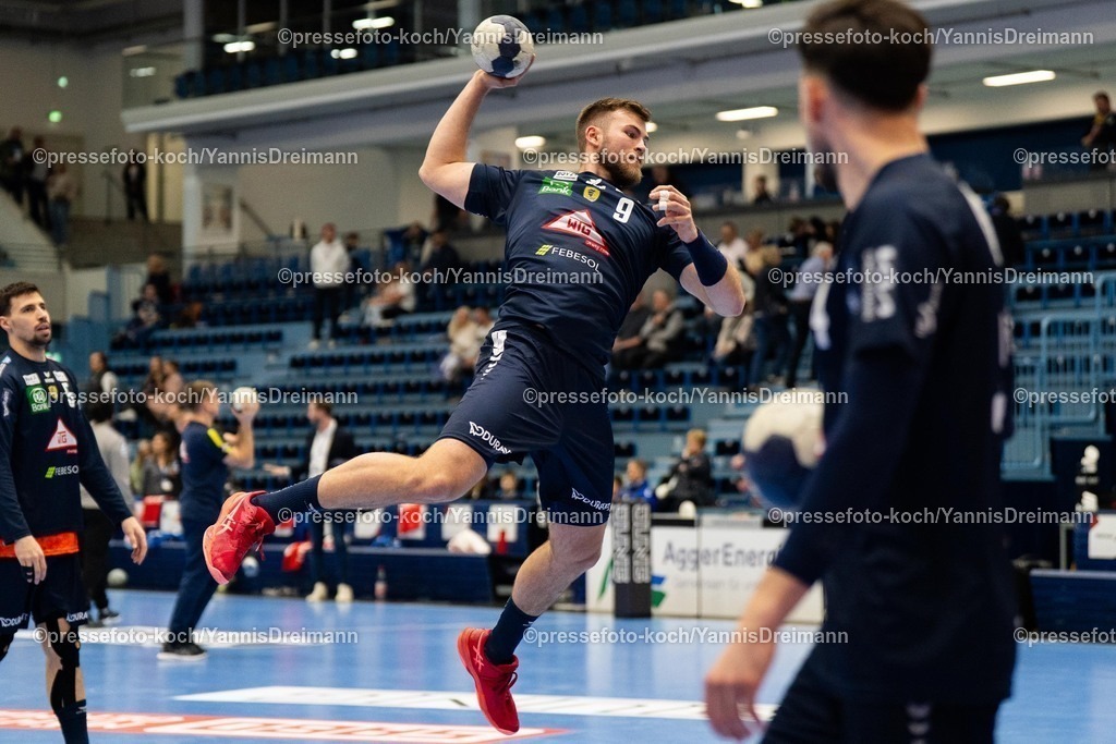 xYDR22022501006 | 22.02.2025, xydrx, Handball, 1.HBL, VFL Gummersbach - Rhein-Neckar-Löwen, Schwalbe-Arena: Steven Plucnar Jacobsen (Rhein-Neckar-Loewen #9) beim Aufwärmen