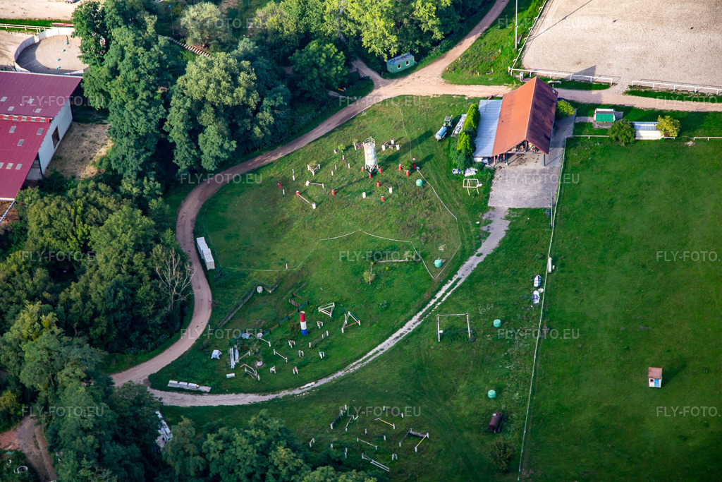 Vue aérienne: Harras De La Née à Mothern dans le département Bas Rhin, France. Photo: IMG_137749.jpg prise le 12/08/2023 par Werner Riehm/FLY-FOTO.eu – Résolution de l'original: 5472 x 3648 px