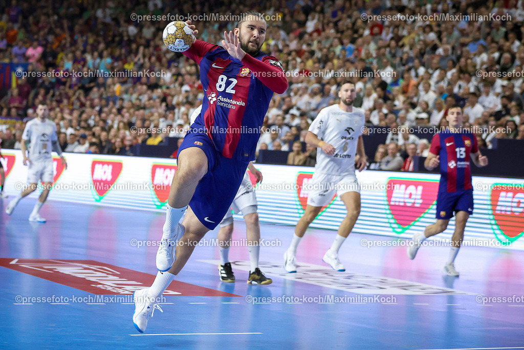 KoeEHF08062402002 | 08.06.2024, Köln, Handball, TruckScout24 EHF FINAL4, Machineseeker Champions League Men, Lanxess-Arena, Halbfinale, THW Kiel - FC Barcelona: Luis Frade (FC Barcelona)