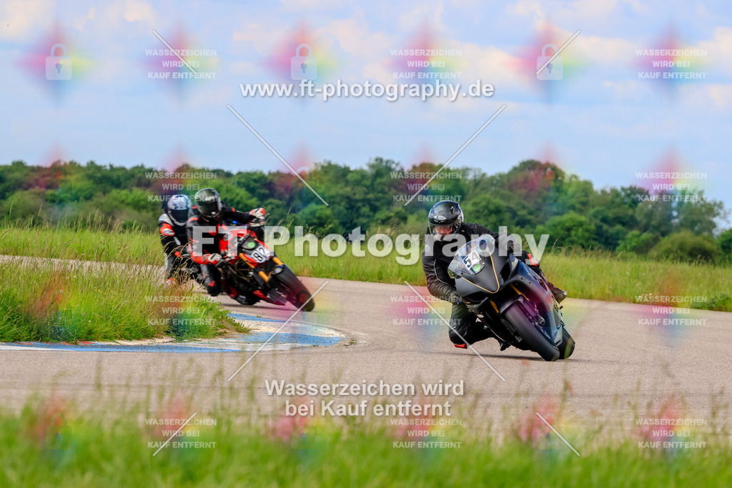 MotoTeam-1263 | Hier findet Ihr Bilder von Touristenfahrten auf der Nürburgring Nordschleife oder von anderen Veranstaltungen die ich besucht habe. Viel Spass beim Durch Schauen 