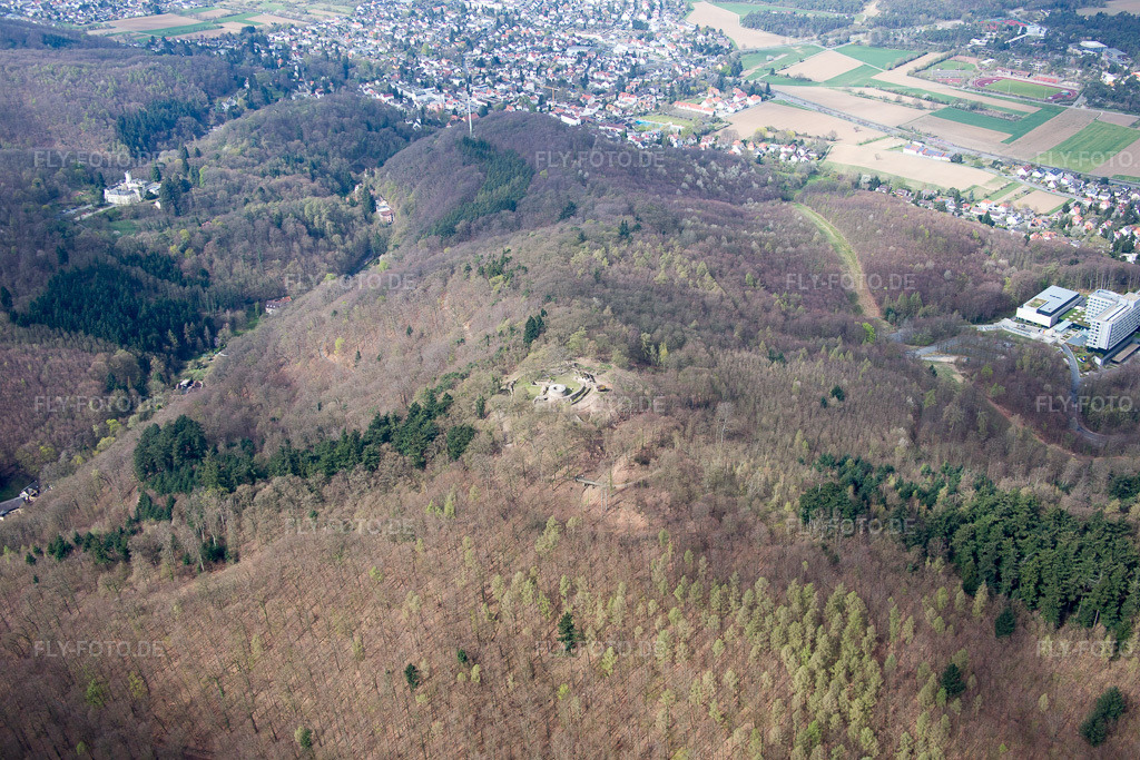 Luftbild: Burgruine Tannenberg in Seeheim-Jugenheim im Bundesland Hessen in Deutschland. Foto: IMG_077218.jpg vom 12.04.2015 durch Werner Riehm/FLY-FOTO.de