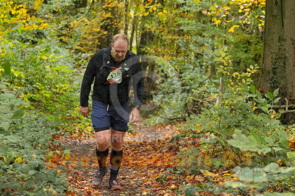 251026_1348_EV4_7052 | Sportfotografie im Rhein-Sieg Kreis, Köln, Bonn, NRW, Rheinland Pfalz, Hessen, etc. Unser Tätigkeitsfeld umfasst den Laufsport vom Volkslauf über den Marathon, Duathlon, Triathon bis zum Ultralauf wie Kölnpfad Ultra oder Schindertrail.