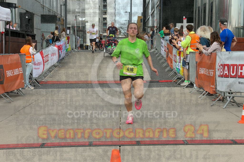 250920_1323_EX1_4238 | Sportfotografie im Rhein-Sieg Kreis, Köln, Bonn, NRW, Rheinland Pfalz, Hessen, etc. Unser Tätigkeitsfeld umfasst den Laufsport vom Volkslauf über den Marathon, Duathlon, Triathon bis zum Ultralauf wie Kölnpfad Ultra oder Schindertrail.