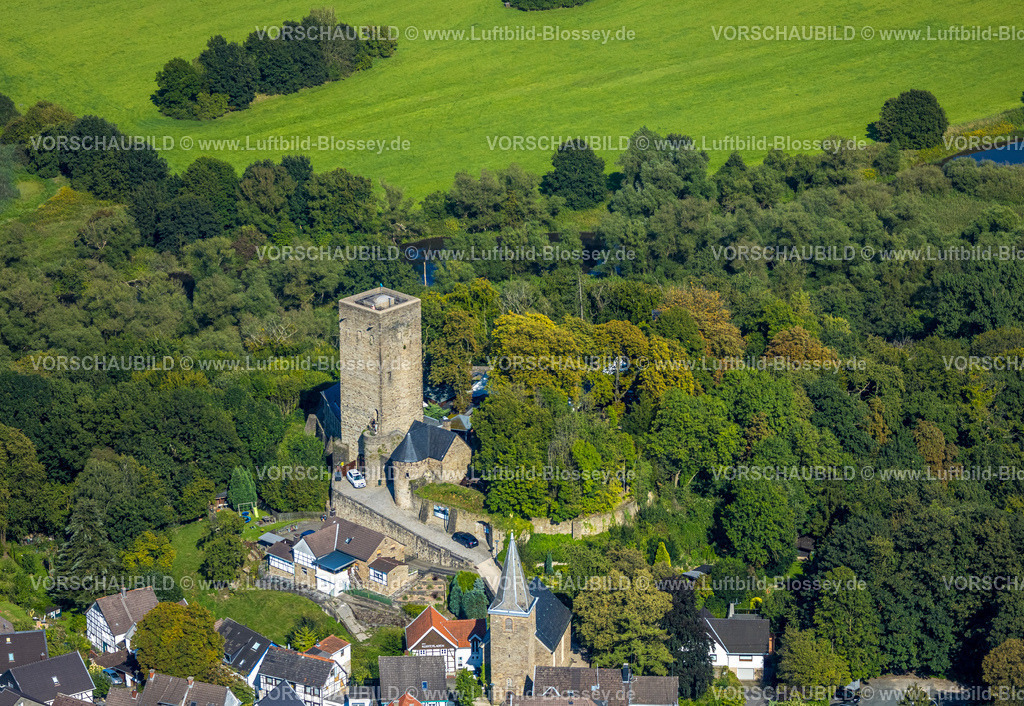 Hattingen240809915 | Luftbild, Turm und Burg Blankenstein mit Blick zum Fluss Ruhr und Wald mit Ruhrwiese, unten die evang. Kirche und historische Fachwerkhäuser, Blankenstein, Hattingen, Ruhrgebiet, Nordrhein-Westfalen, Deutschland