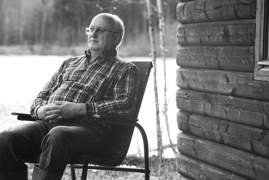 Yupitaze Fischtextil | Litschau, Austria - April 02, 2016: Yupitaze Fischtextil, das Fischleder wird gebügelt um das Fett zu lösen. - Realisiert mit Pictrs.com