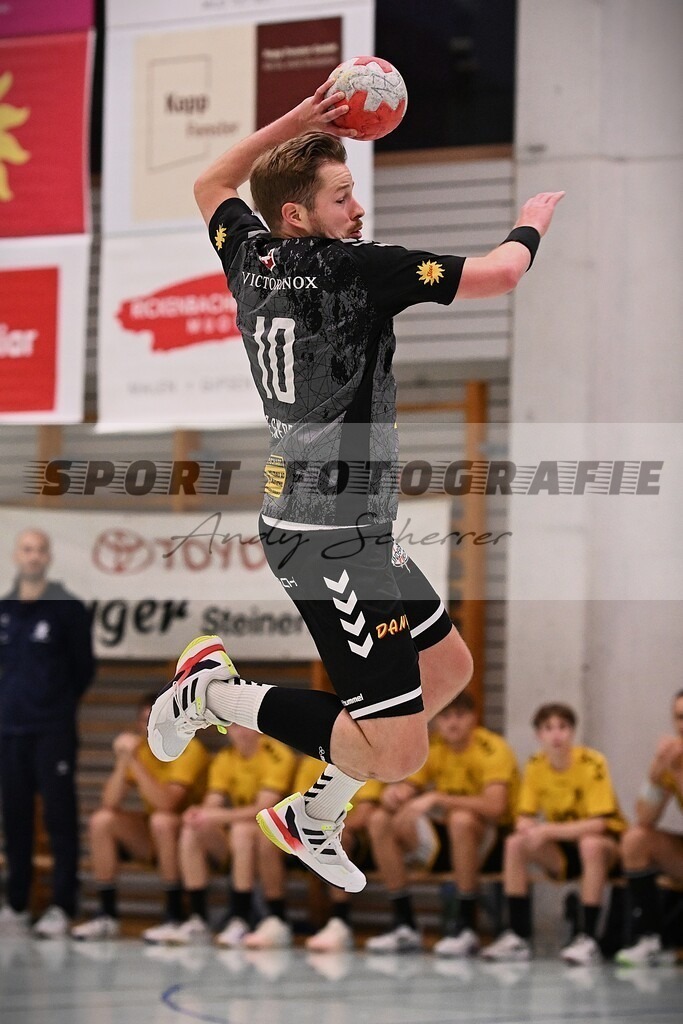 aDSC_4870 | Kaufen Sie Sportbilder im Onlineshop von Andy Scherrer Sportfotografie. Faszinierende Bilder von Sportevents aus der ganzen Schweiz. Fussball, Frauenfussball, Unihockey, Handball, Schwingen und weiteren Sportarten. - Realisiert mit Pictrs.com