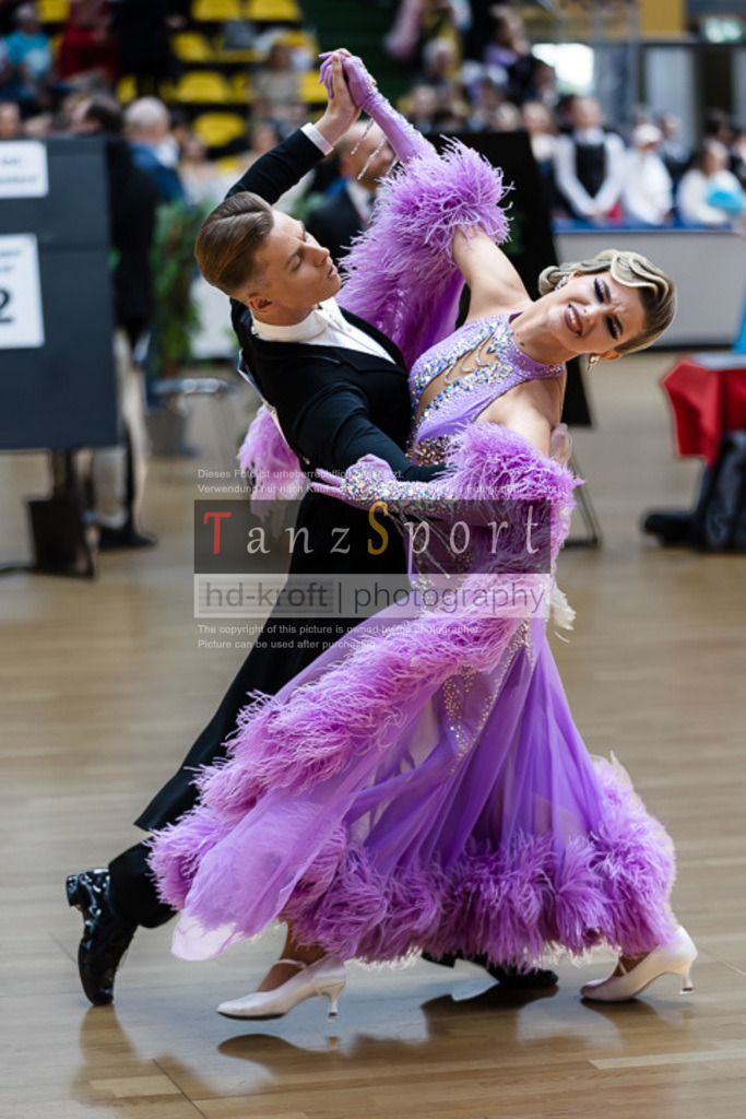 20250517_HessenTanzt_WDSF_IntOpen_Std_0581 | Tanzsportbilder, Standardtanz, Lateintanz, WDSF, DTV, LTVB, dancecomp, goc, hessen tanzt, blaues band der spree, walzer, tango, wiener walzer, slowfox, quickstepp, samba, rumba, cha-cha-cha, paso doble. jive, hd-kroft photography, turniertanzsport