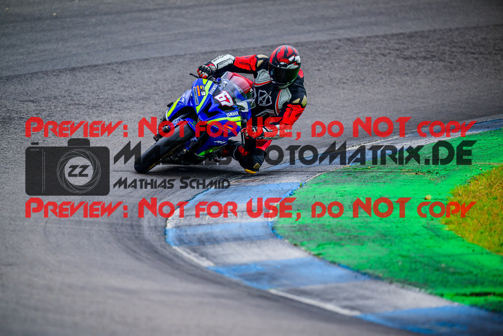 MaZZes_FotoMatrix_240614_6007705_5345 | WEISS